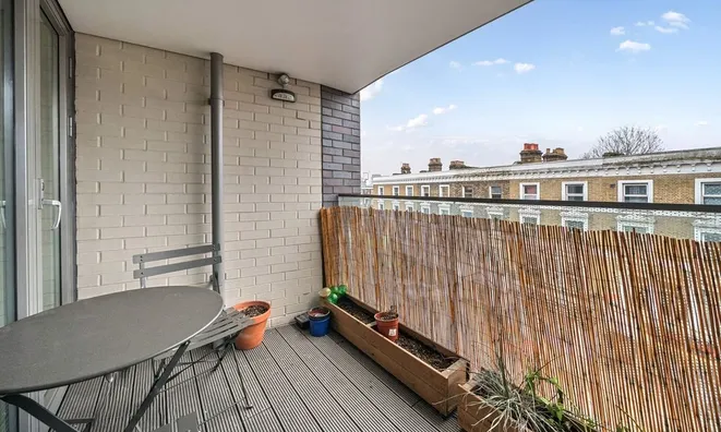 Недвижимость Camberwell Road: 1