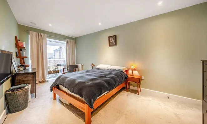 Недвижимость Camberwell Road: 13
