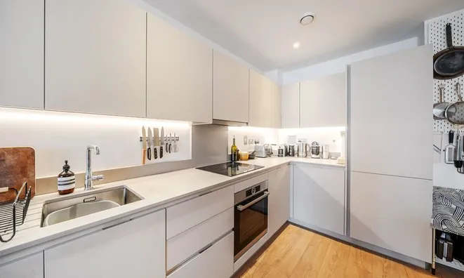 Недвижимость Camberwell Road: 14
