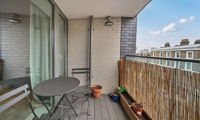 Недвижимость Camberwell Road: 17