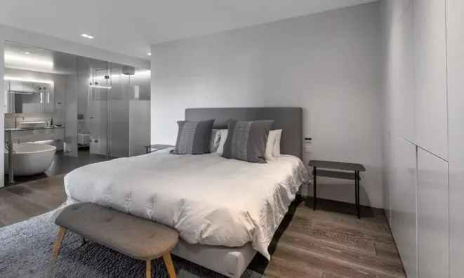 Недвижимость Apartment 6 rooms: 7