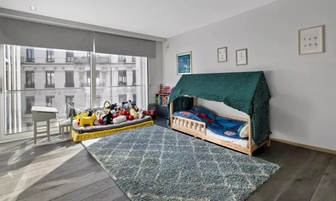 Недвижимость Apartment 6 rooms: 10