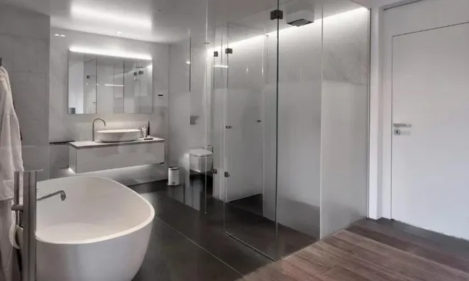 Недвижимость Apartment 6 rooms: 11