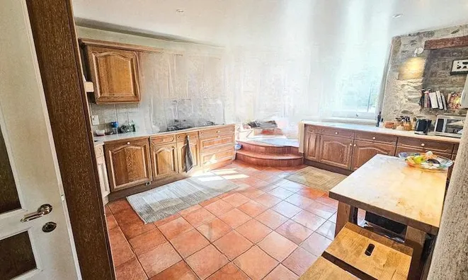 Недвижимость Single house 10 rooms: 7