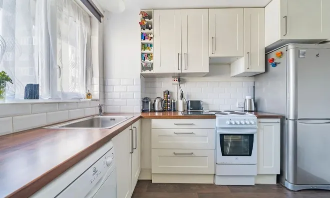 Недвижимость Skinner Street, London, England: 1