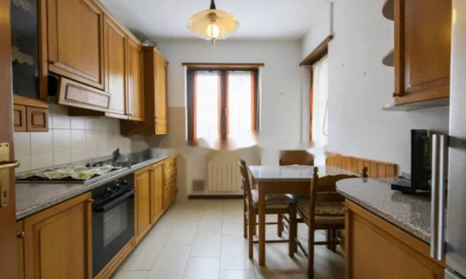 Недвижимость Квартира на улице Рокка: 3