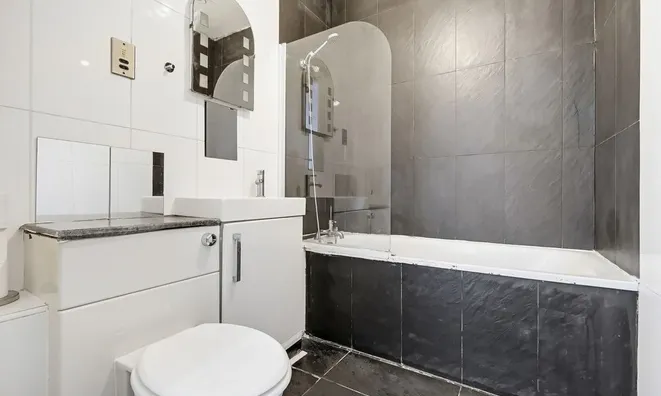 Недвижимость Gallery Apartments, 331 Commercial Road: 6