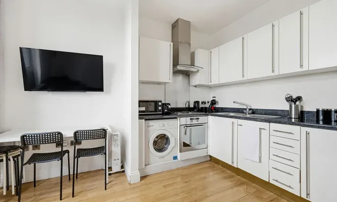 Недвижимость Gallery Apartments, 331 Commercial Road: 9