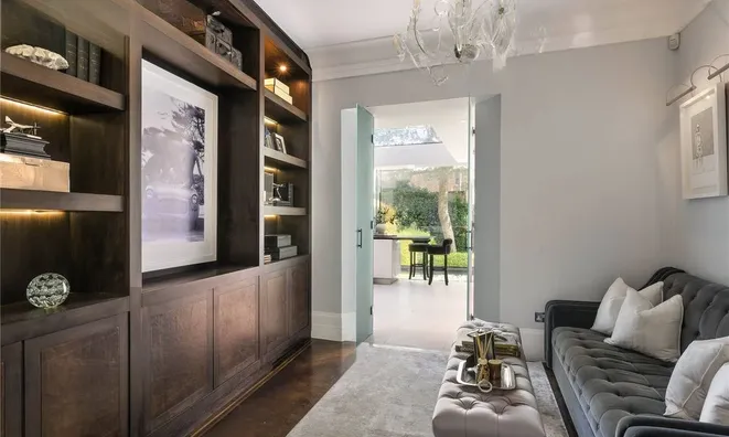 Недвижимость Egerton Crescent: 2