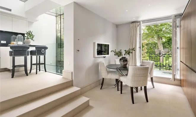 Недвижимость Egerton Crescent: 16
