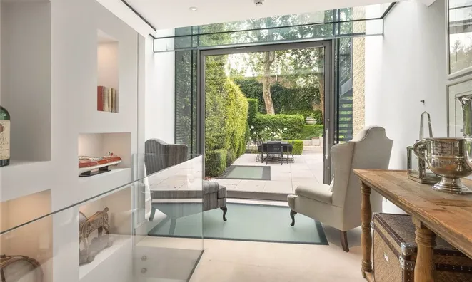 Недвижимость Egerton Crescent: 17