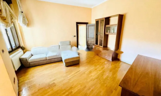 Недвижимость Квартира на площади Виктории: 3