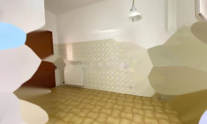 Недвижимость Трёхкомнатная на первом этаже: 7