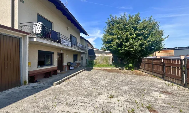 Недвижимость House, Črnuče, for investment: 2