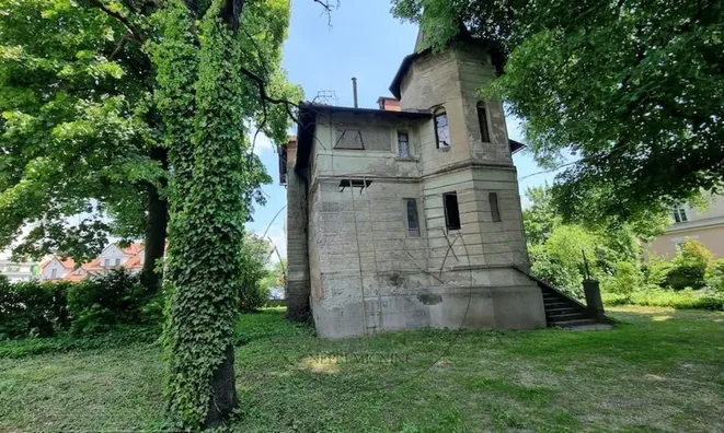 Недвижимость House, Ljubljana Center, near UCC: 2