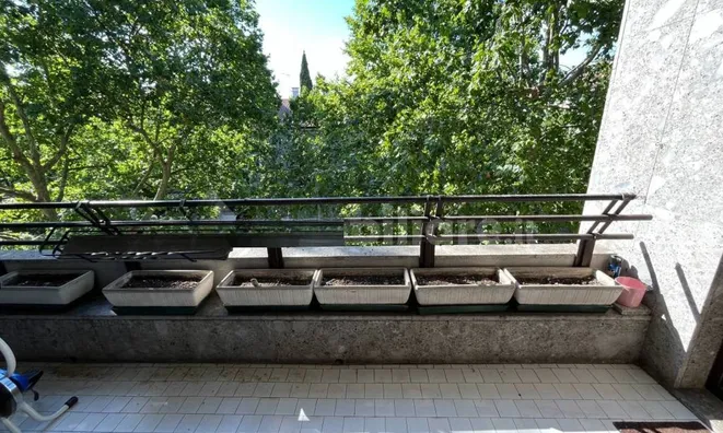 Недвижимость Four-room apartment in the City Center: 10