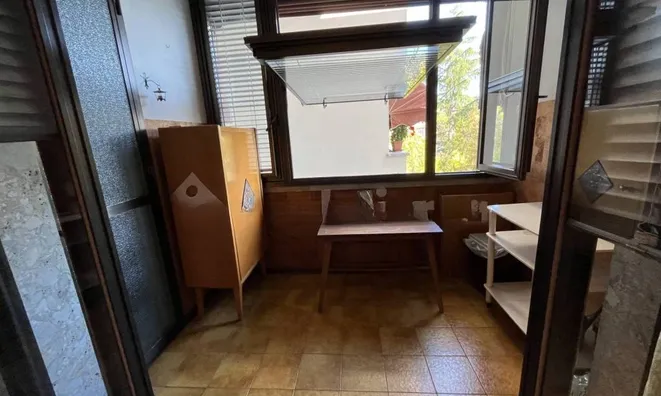 Недвижимость Four-room apartment in the City Center: 19