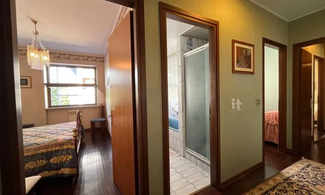 Недвижимость Four-room apartment in the City Center: 22