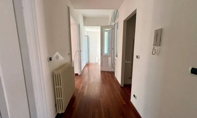 Недвижимость Apartments on Dzuruti Street, 5: 8
