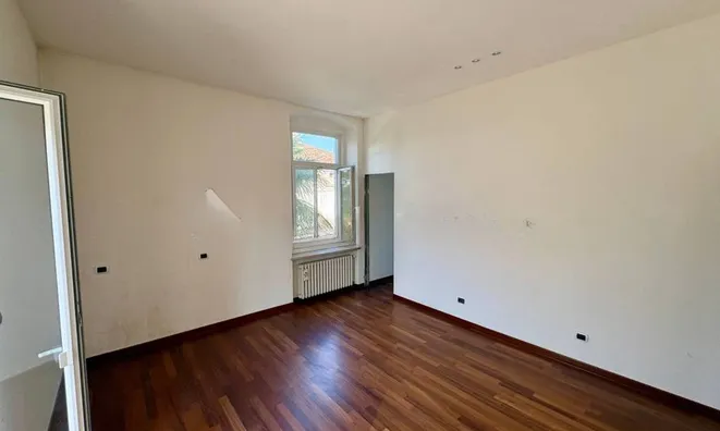 Недвижимость Apartments on Dzuruti Street, 5: 12