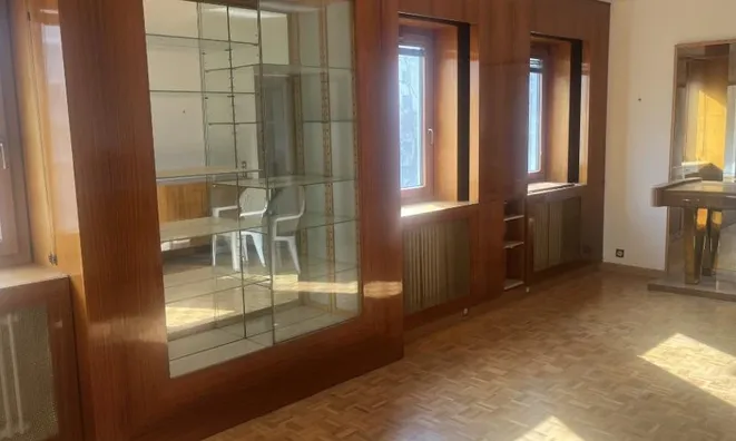 Недвижимость Apartment 5 rooms: 4