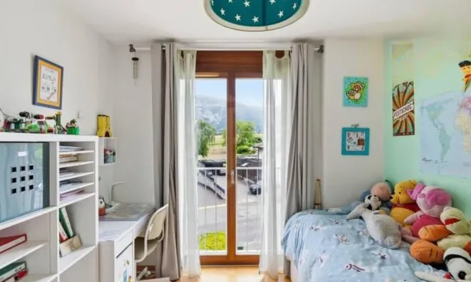 Недвижимость Apartment 5 rooms: 9