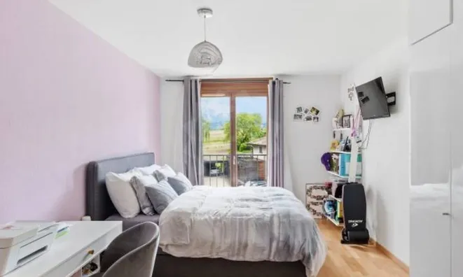 Недвижимость Apartment 5 rooms: 10