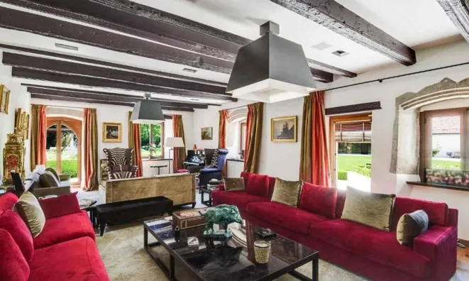 Недвижимость Single house 20 rooms: 4