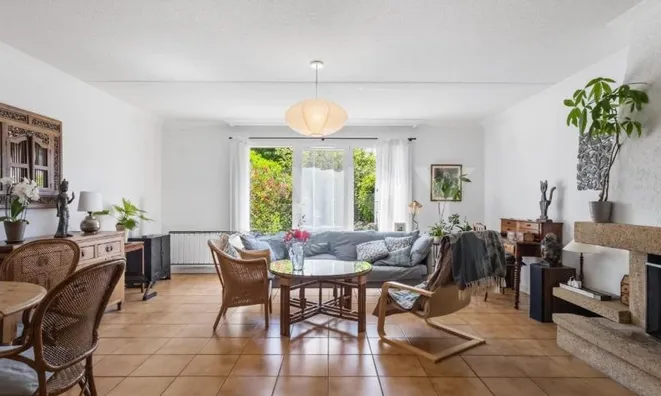 Недвижимость Row house 6 rooms: 3