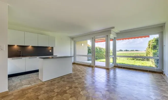Недвижимость Apartment 3 rooms: 2