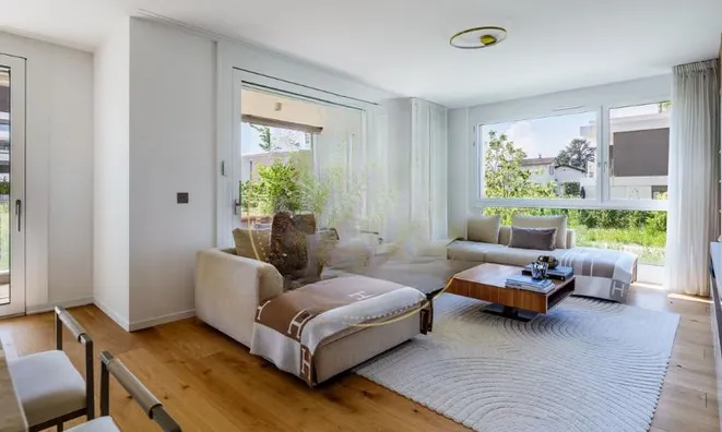 Недвижимость Apartment 5 rooms: 2