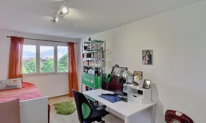 Недвижимость Apartment 4 rooms: 7