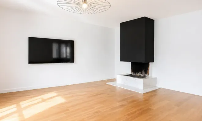 Недвижимость Apartment 5 rooms: 2