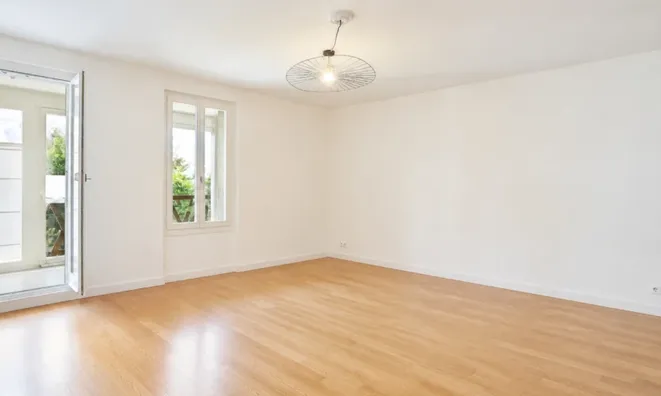 Недвижимость Apartment 5 rooms: 3