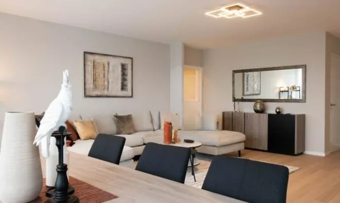 Недвижимость Apartment 5 rooms: 4