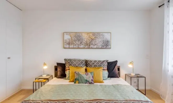 Недвижимость Apartment 5 rooms: 7