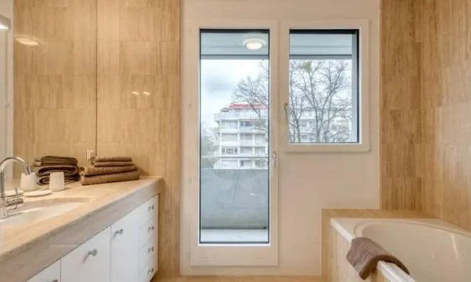 Недвижимость Apartment 5 rooms: 8
