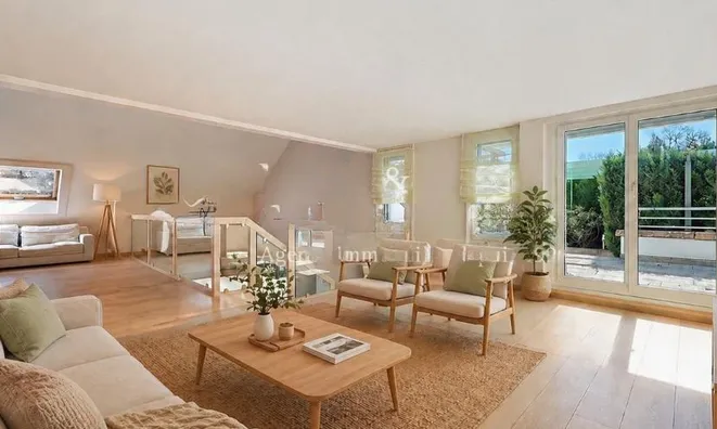 Недвижимость Attic flat 6.5 rooms: 9