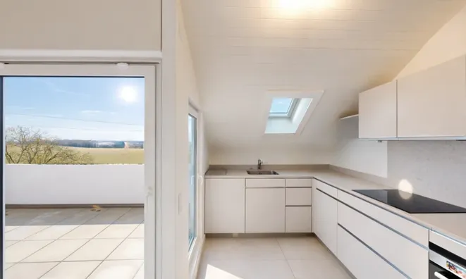 Недвижимость Attic flat 4 rooms: 2