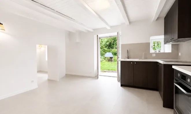 Недвижимость Apartment 5 rooms: 1