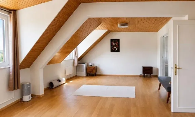 Недвижимость Bifamiliar house 6 rooms: 3