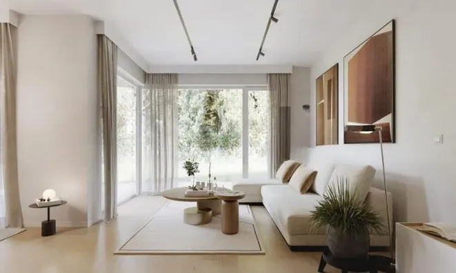Недвижимость Apartment 5 rooms: 3