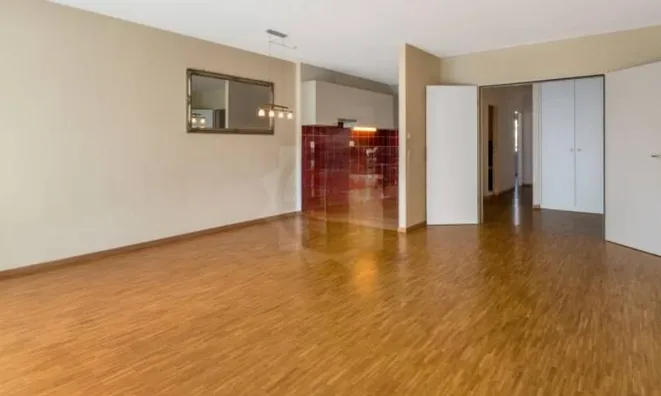 Недвижимость Apartment 5 rooms: 3