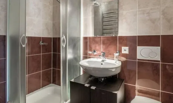 Недвижимость Apartment 5 rooms: 7