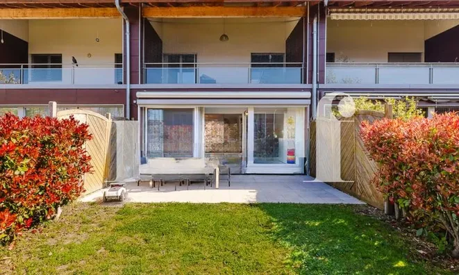Недвижимость Bifamiliar house 6 rooms: 1