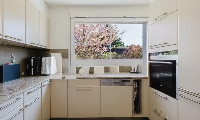 Недвижимость Bifamiliar house 6 rooms: 4