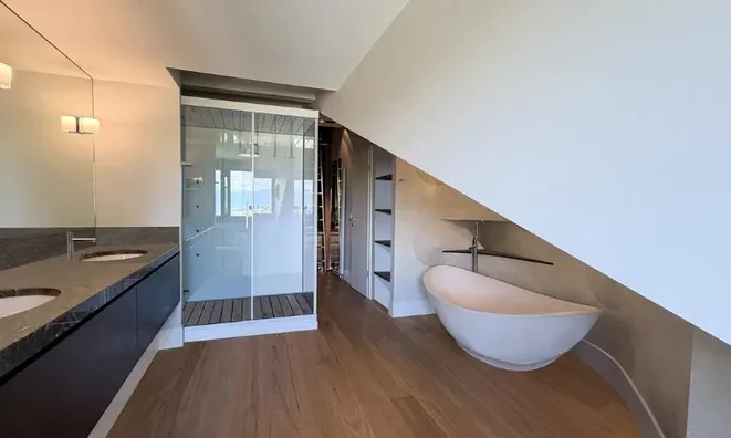 Недвижимость Single house 7 rooms: 8