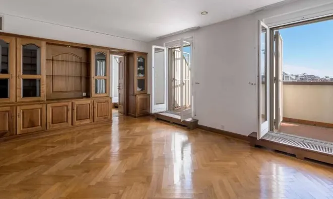 Недвижимость Apartment 5 rooms: 3