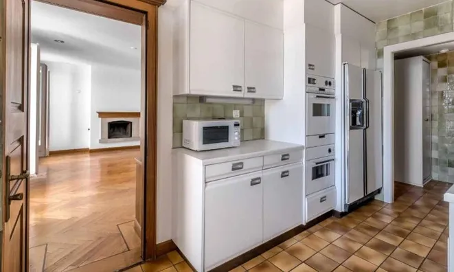 Недвижимость Apartment 5 rooms: 5