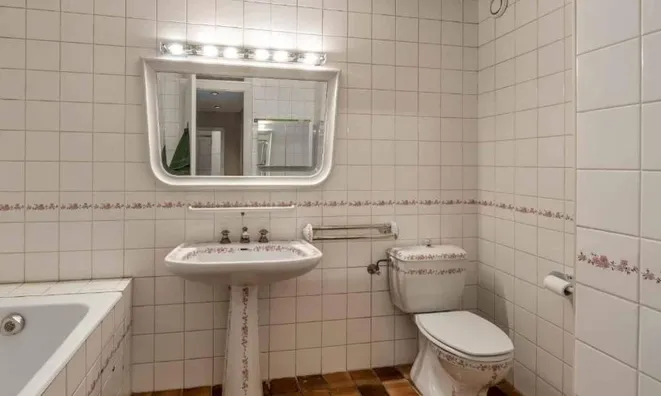 Недвижимость Apartment 5 rooms: 8